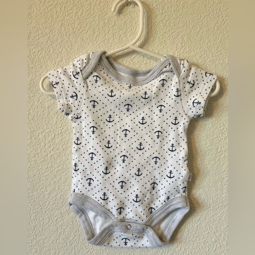 Rosie pope onesie for 3-6 month old.